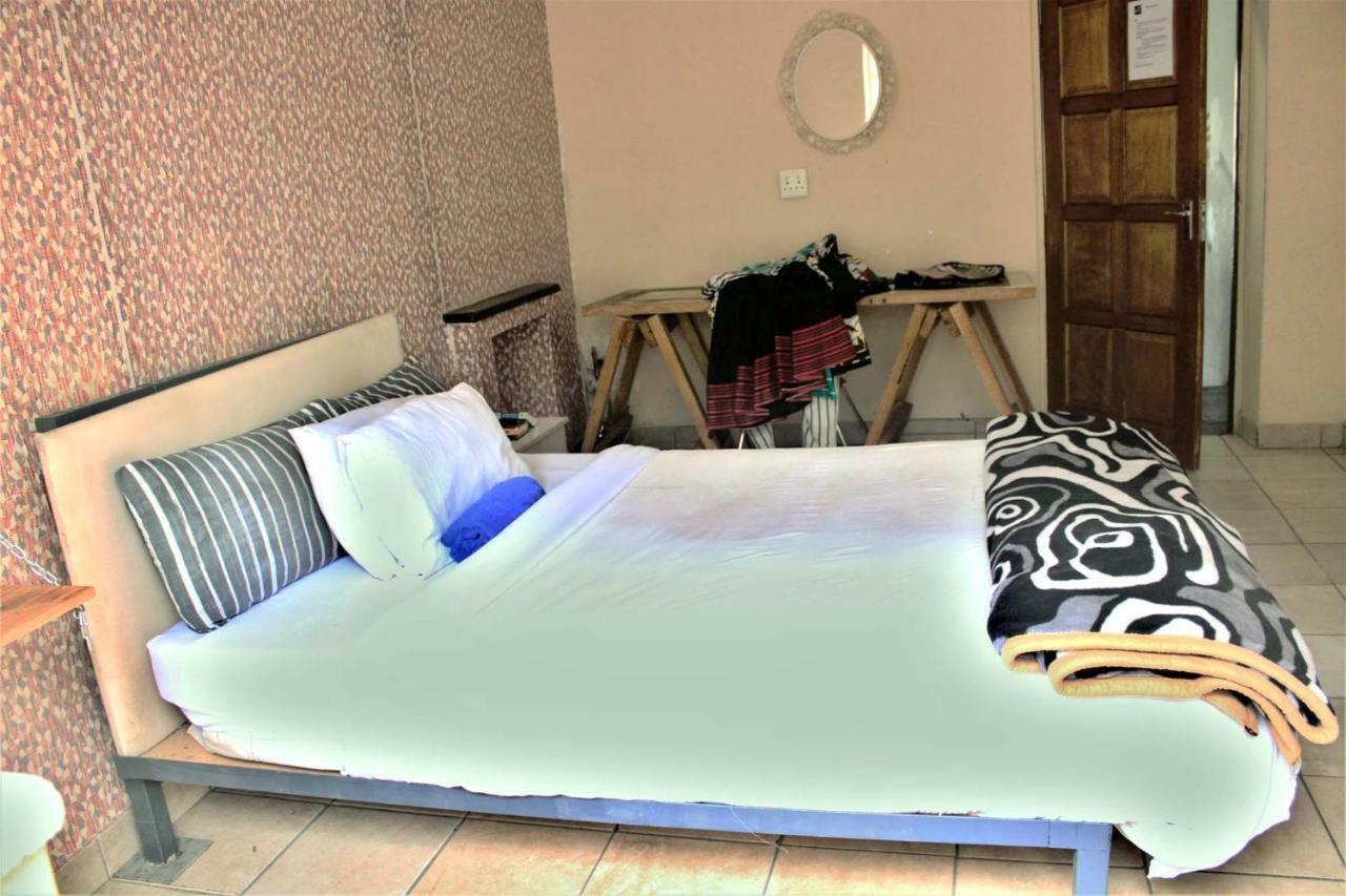 Hostel Urban Backpackers Johannesburg Exterior foto